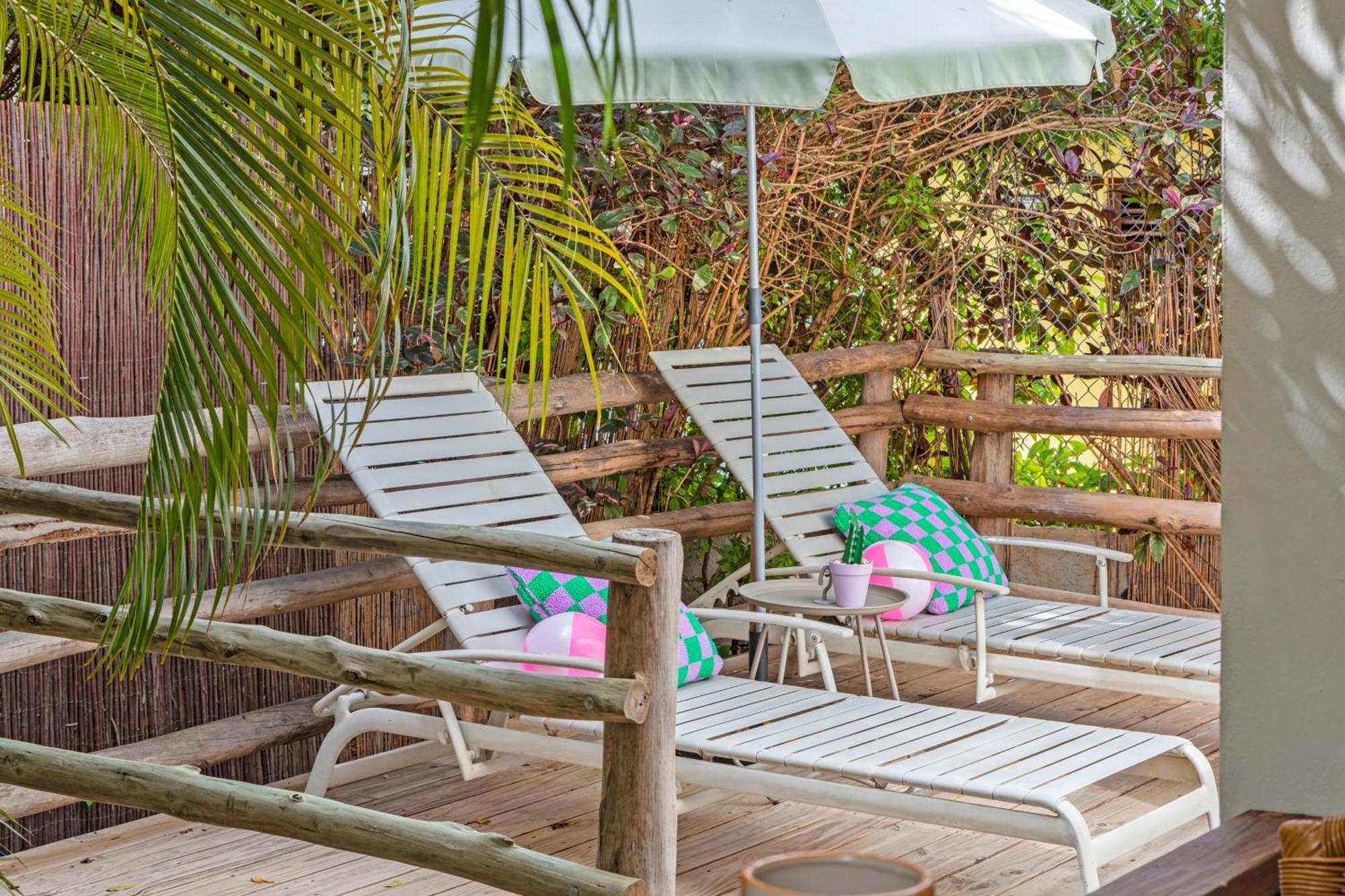 Tuk Tropical Boutique Resort Jan Thiel Willemstad Eksteriør bilde